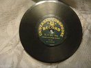 1900's UNIVERSAL ZONOPHONE RECORD ONE SIDED NOBODY EVER BRINGS PRESENTS TO ME