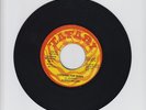 TAFARI/LOOKING FOR SIGNS  -  ALBERT MALAWI  (  REGGAE ROOTS  7