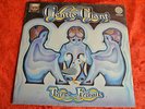 GENTLE GIANT THREE FRIENDS rare UK VERTIGO SWIRL FROM 1972 in MINT