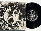 The MOB   No Doves Fly Here   POSTER SLEEVE   1981 (UK)   7