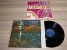 VAN DER GRAAF GENERATOR LP + POSTER - THE LEAST WE CAN DO IS WAVE TO EACH OTHER