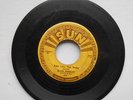 Elvis  orginal sun 217 whit pusch marks