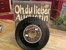 JOHNNY AND THE HURRICANES  -  Oh,Du lieber Augustin