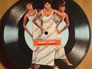1967 Motown Topps Cardboard Picture Disc / Diana Ross & The Supremes - Baby Love