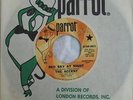 ACCENT . Psych Garage . 45 RARE PROMO . Red Sky At Night / Wind Of Change. Mint-