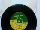 PEOPLE FUNNY BOY - LEE KING PERRY / BLOWING IN THE WIND - BURT WALTERS (1968)