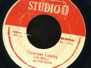 1141 ALTON ELLIS-CHRISTMAS COMING-KARL BRYAN-SUNDAY VERS-REGGAE 45 7