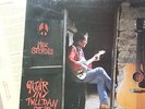 Meic Stevens – Gitâr Yn Y Twll Dan Stâr - Rare Welsh Folk Vinyl LP + Lyric Sheet