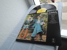 ABBA GREATEST HITS ENGLAND IN 1976 MINT OPRIGINAL EPIC PRESS
