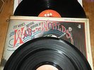 ORIGINAL PRESSING JEFF WAYNE s War of the worlds double vinyl album with insert