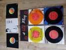U2 '4 U2 PLAY' + U2 New Year's Day b/w Treasure; 3 Rare Live Songs (2 Discs)