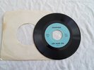 Vinyl 45 LIGHTFOOT Life Goes On / One Nut Right 45-101 Psych Fuzz RARE