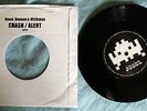 Space Invader Street-art Stock Hausen & Walkman ?– Alert / Crash 45 vinyl print