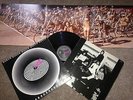 QUEEN Jazz LP ( USA + POSTER) Freddie Mercury, Brian May, Roger Taylor.