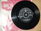VGC+++ ELVIS PRESLEY: A LITTLE LESS CONVERSATION b/w ALMOST IN LOVE (RCA 1628)