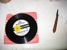THE FABULOUS BLUE JAYS - Beat Out Dat Rhythm On A Drum - Sunshine QK-984 RARE OZ