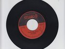 STUDIO ONE/HOLD ME BABY  -  BASIL DALEY & THE HEPTONES  (68  REGGAE ROCKERS 7