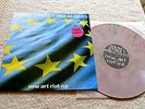 MANIC STREET PREACHERS: New Art Riot 12