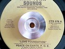 PEACE ON EARTH - Love Foundation - 45  SWEET SOUL/FUNK HEAR P.O.E
