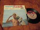 45T EP JOHNNY HALLYDAY CHANTE LES FILLES VOGUE LANGUETTE CENTREUR