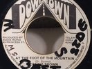DENNIS BROWN At The Foot Of The Mountain DOWNTOWN RECORDS Ja PRESS Roots REGGAE