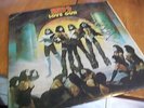 KISS LOVE GUN RECORD ALBUM WITH PETER CRISS AUTOGRAPH ON FRONT