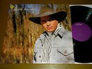 Garth Brooks - Self titled LP (Capitol, 1989) VG+