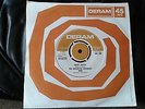 THE CROCHETED DOUGHNUT RING - HAPPY CASTLE - 1967 - VERY RARE DERAM LABEL SINGLE