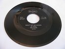 FRED HUGHES - DON'T LET ME DOWN / MY HEART CRIES OH - VEE JAY