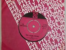 The Honeycombs That Loving Feeling / Shouls A Man Cry Orig UK Pye