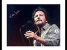 VERY RARE - PEARL JAM - EDDIE VEDDER - ORIGINAL HAND SIGNED AUTOGRAPH