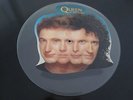 QUEEN : 12
