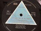 PINK FLOYD. DARK SIDE OF THE MOON.BLUE SOLID TRIANGLE.1973.