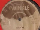 Allison (9) ?– Show I The Way / Sorrow (TWINKLE) RARE