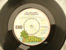 ENO THE LION SLEEPS TONIGHT / I'LL COME RUNNING island 6233........ 45rpm