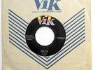 JOE CLAY 45 Duck Tail / Sixteen Chicks ROCKABILLY Vik 1956 m352