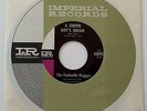NM  GARAGE / SURF 45 / FANTASTIC BAGGYS / TELL 'EM I'M SURFIN / IMPERIAL 66047
