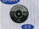 THE HALOS   -    Nag  /  Copycat     -  U .K.  LONDON  45- HLU 9424   ORIG