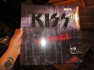 KISS 