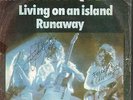 STATUS QUO   LIVING ON AN ISLAND + RUNAWAY -  RARE BOLIVIA 7