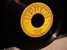 Elvis Presley 45rpm SUN 209 original 'That's All Right'