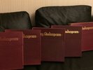 Living Shakespeare 5 Box Set 26 Records in Total With Scripts. Odhams Books Ltd