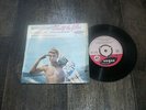 EP VOGUE JOHNNY HALLYDAY CHANTE LES FILLES/CENTREUR /BON ETAT/VOIR PHOTOS