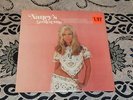 NANCY SINATRA LP Nancy’s Greatest Hits   REPRISE   LEE HAZLEWOOD   MINT / SEALED
