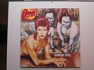 VERY RARE EMI DIAMOND DOGS LP DAVID BOWIE, EXTRA TRACKS, NM/NM .