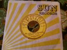 Sammy Lewis w/ Willie Johnson SUN 45 I Feel So Worried push marks howlin wolf