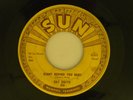 Ray Smith 45 RIGHT BEHIND YOU BABY /  SO YOUNG Sun 298 VG minor dish-dnap