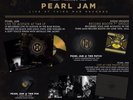 THIRD MAN RECORDS VAULT 29 -PEARL JAM LIVE LP/45/Book/Patch/Medal - OOP - New