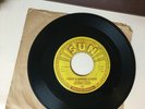 COUNTRY 45 RPM RECORD - JOHNNY CASH - SUN 321