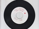 BLANK/ MAN A KILL MAN  -  OMAR BERNARD ( 81 REGGAE ROOTS 7